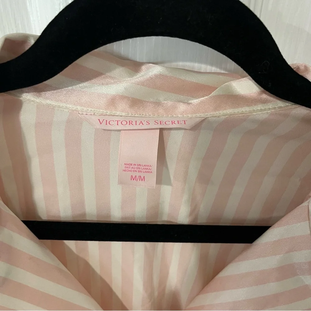 Victoria's Secret Pink‎ White Striped Satin Pajama Top Button Down Long Sleeve M